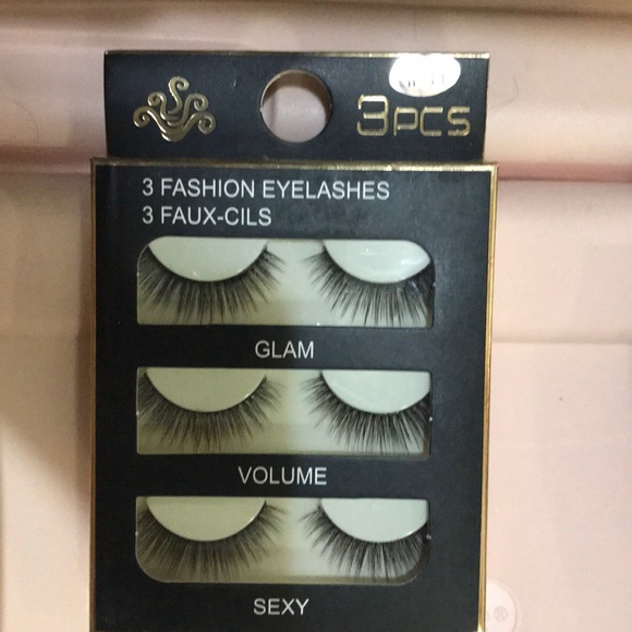 Lashes bundle sale - Picture 4 of 5